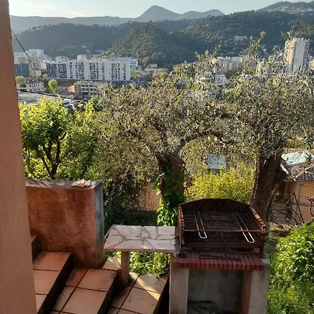 Studio Au Calme Dans Un Ecrin De Verdure Διαμέρισμα